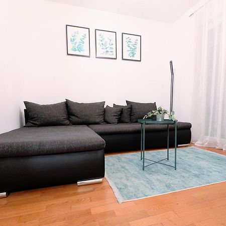 Doma-Lu Apartment-Near Airport And Highway- Free Parking Velika Mlaka Extérieur photo