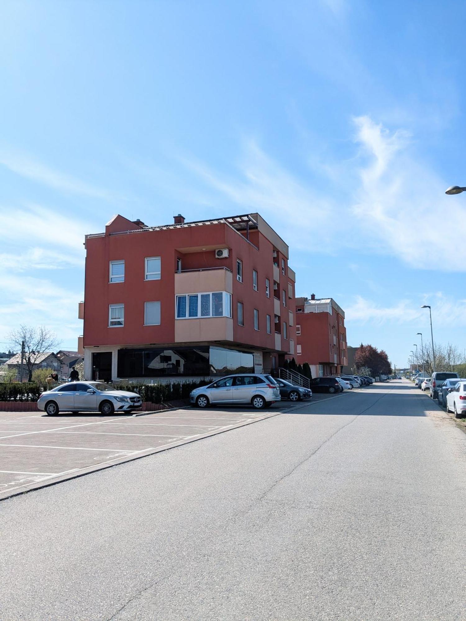 Doma-Lu Apartment-Near Airport And Highway- Free Parking Velika Mlaka Extérieur photo
